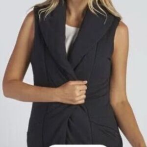 EUC • UGG • Vest •